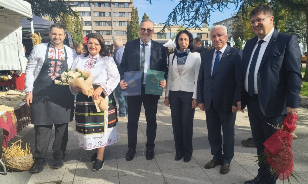  Ръководството на Областна администрация Видин участва във фестивала „Нишката на поколенията“ в гр. Монтана 